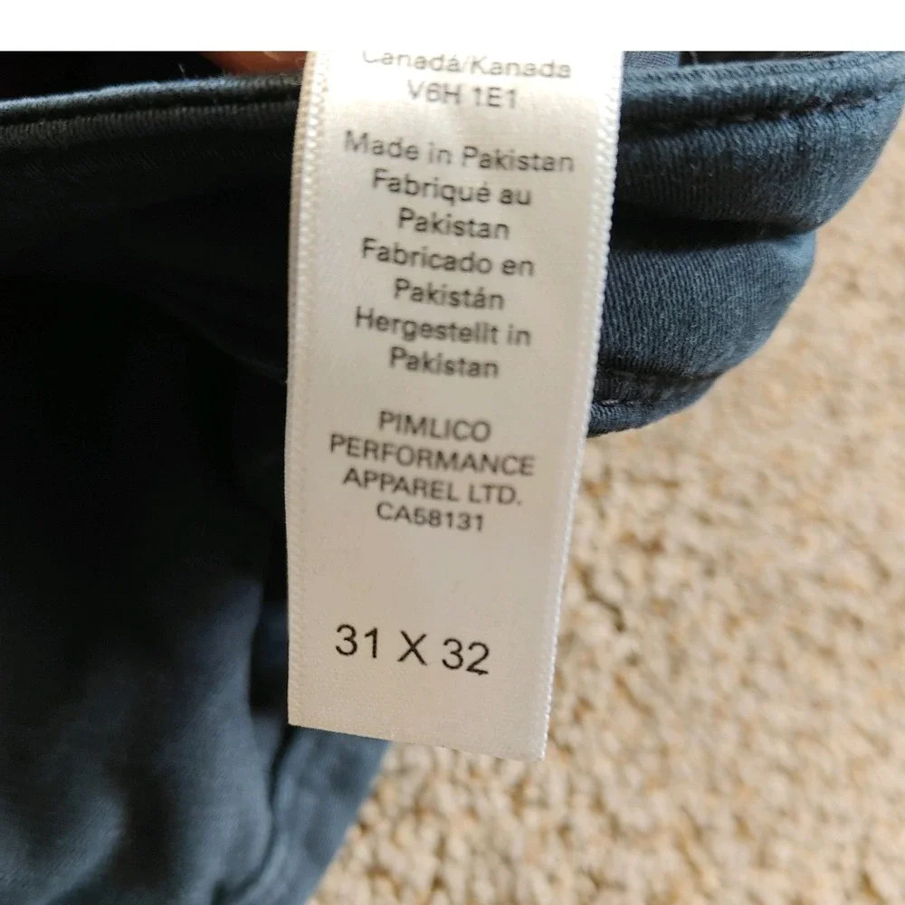 DU/ER Slim Fit Men’s Jeans in Navy Blue